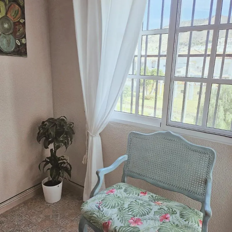 Apartamento En ネルハ アパート
